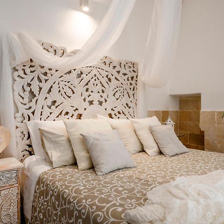 Maison Blanc Остуни Экстерьер фото